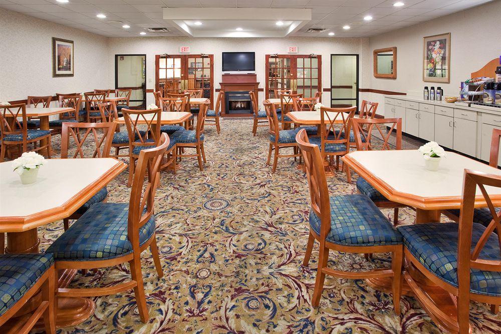 Savannah Gateway Hotel & Suites Georgetown المطعم الصورة