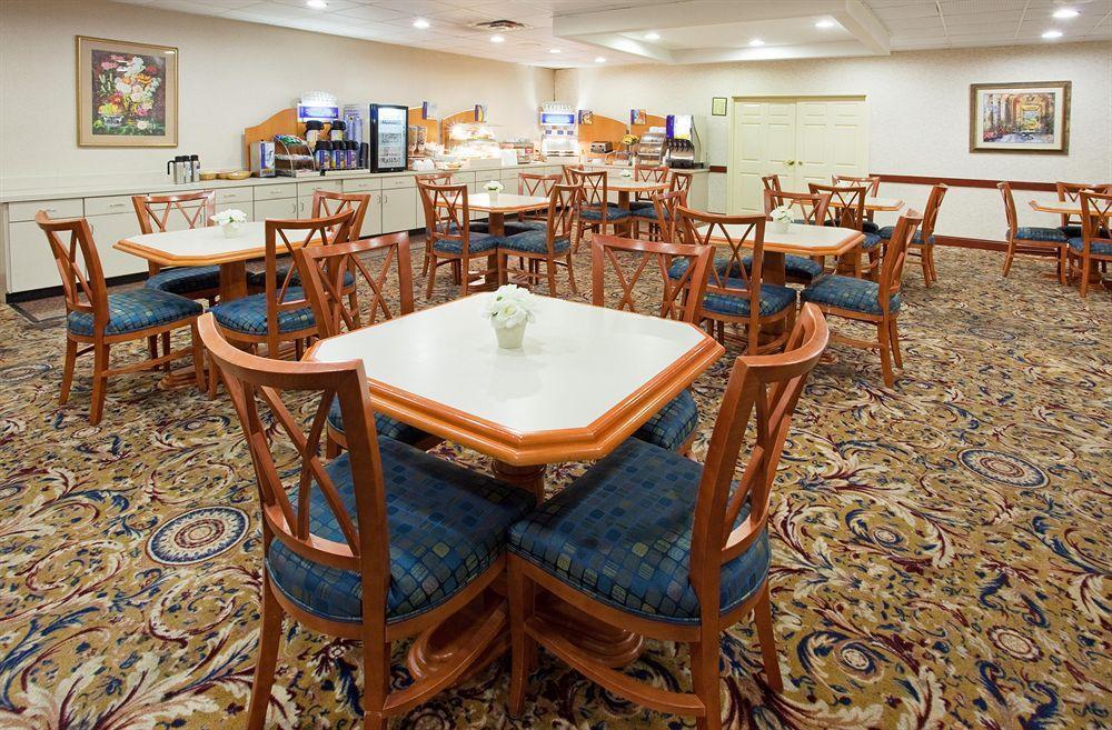 Savannah Gateway Hotel & Suites Georgetown المطعم الصورة