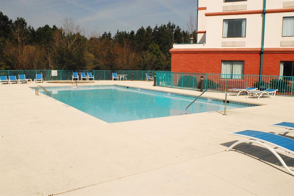 Savannah Gateway Hotel & Suites Georgetown المرافق الصورة